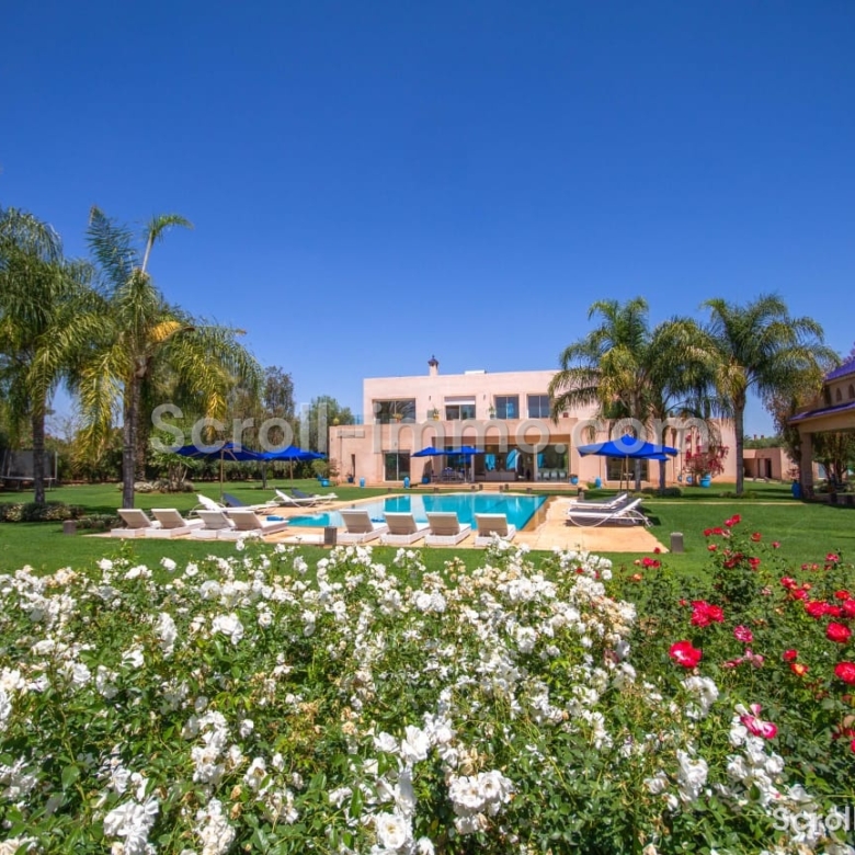 Palace Privé d’Exception – Villa Prestige avec Piscines, Spa & Cinéma
