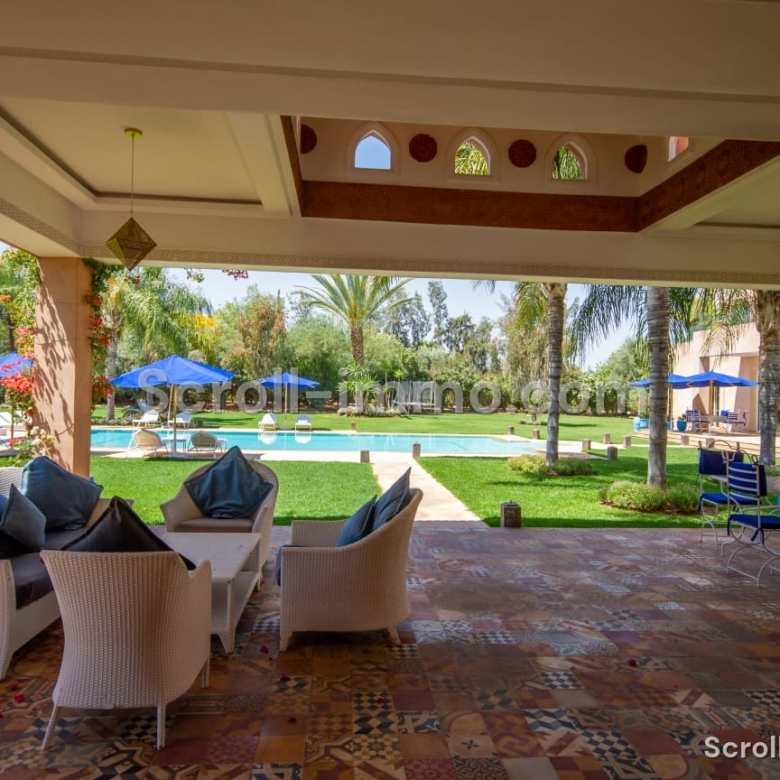 Palace Privé d’Exception – Villa Prestige avec Piscines, Spa & Cinéma