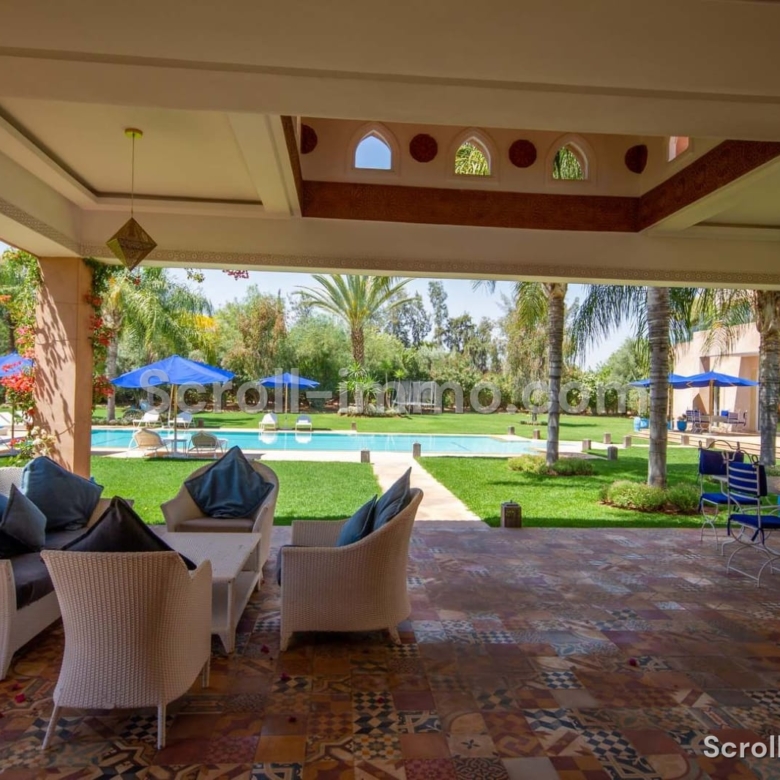 Palace Privé d’Exception – Villa Prestige avec Piscines, Spa & Cinéma