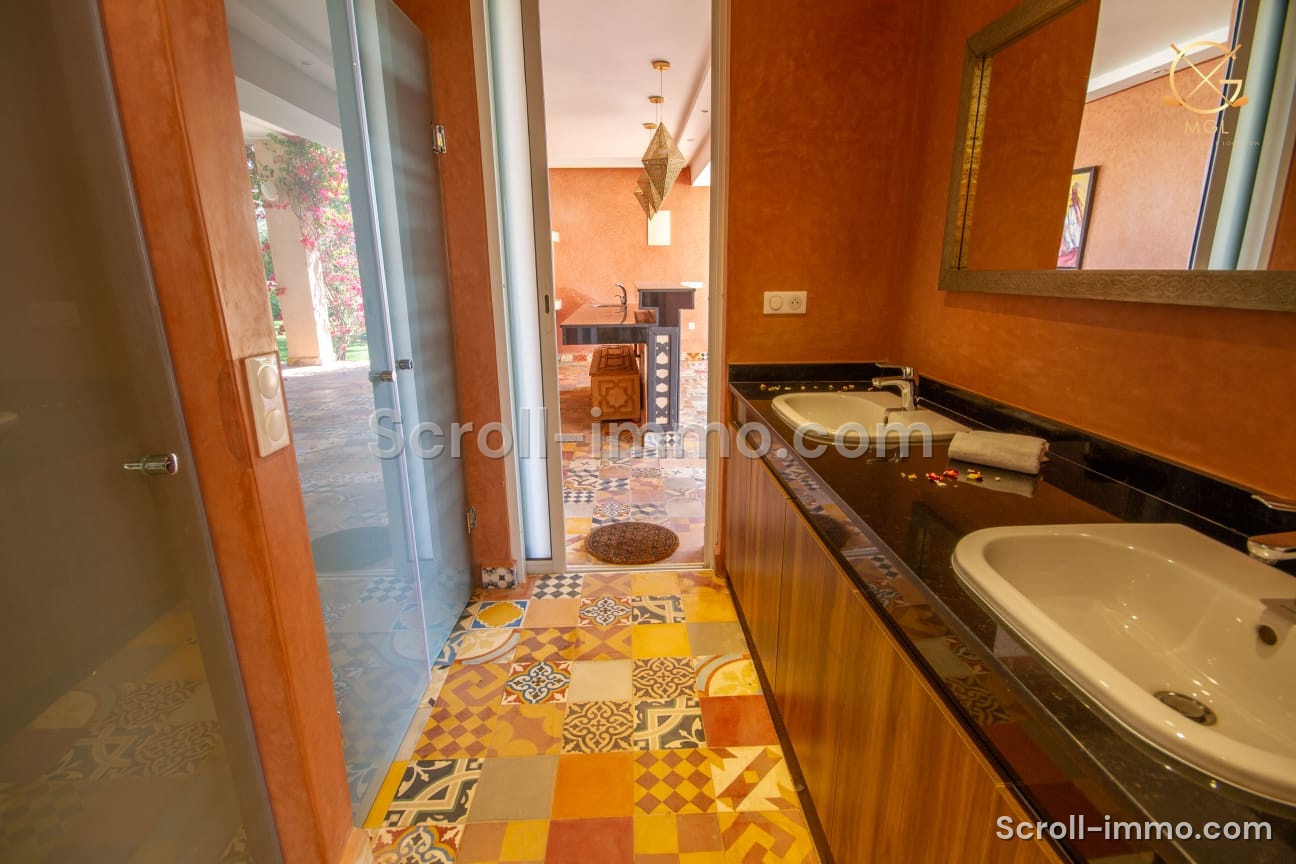 Palace Privé d’Exception – Villa Prestige avec Piscines, Spa & Cinéma