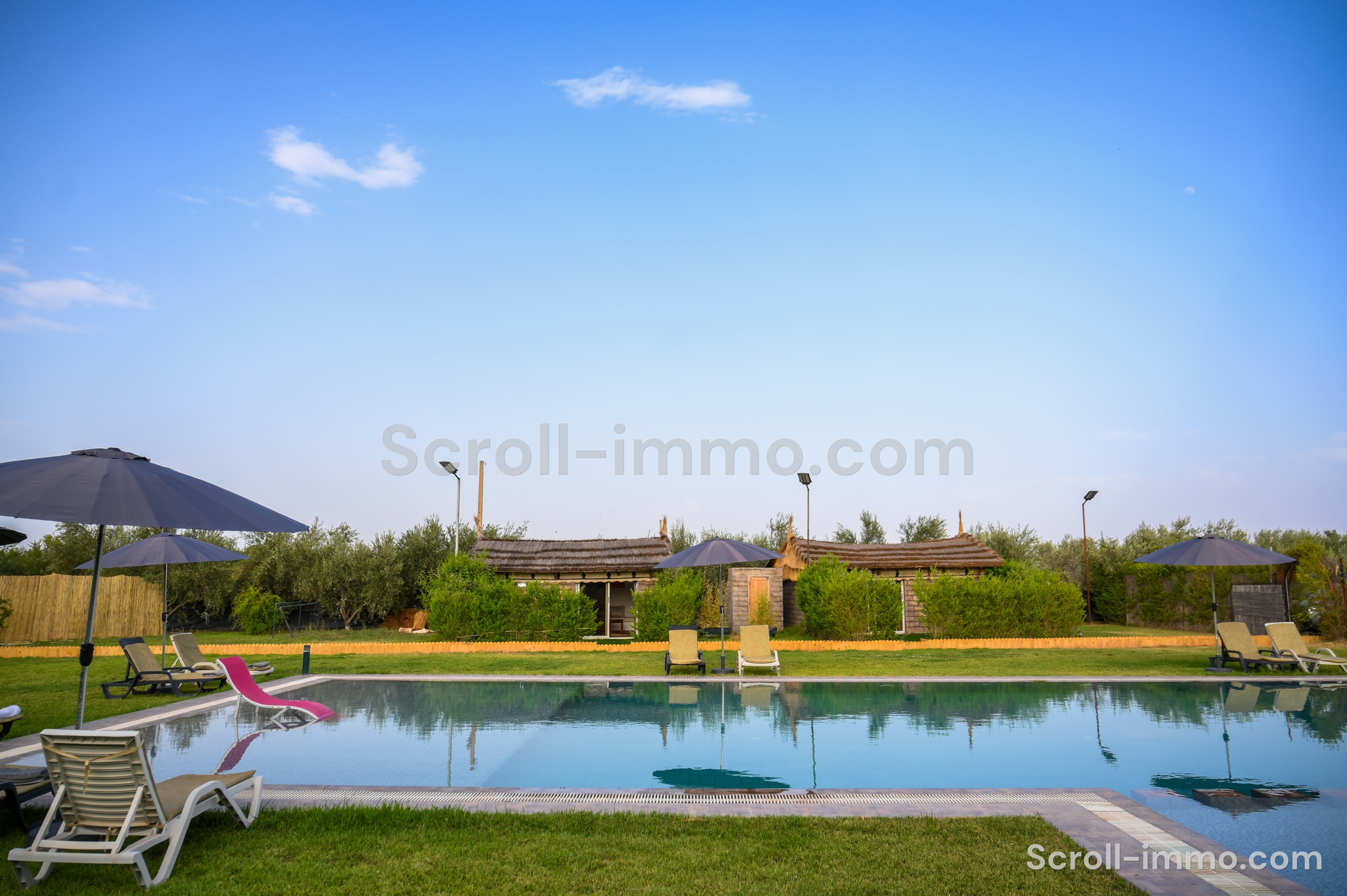 Villa & Lodges de Charme – Piscine, Grand Jardin & Séjours Sur-Mesure