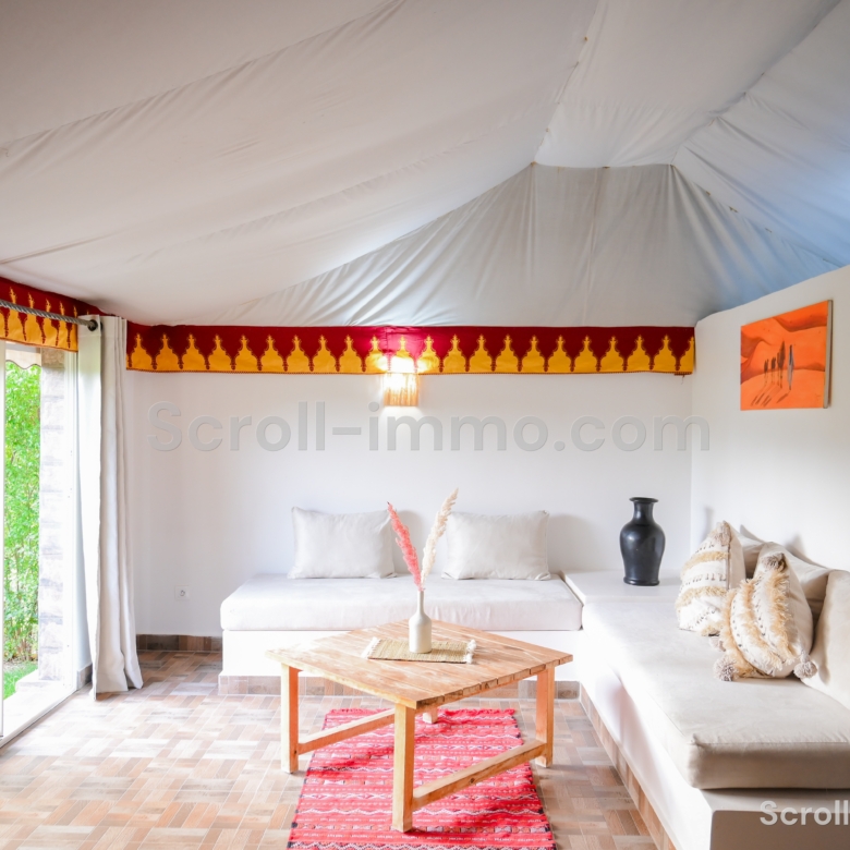 Villa & Lodges de Charme – Piscine, Grand Jardin & Séjours Sur-Mesure