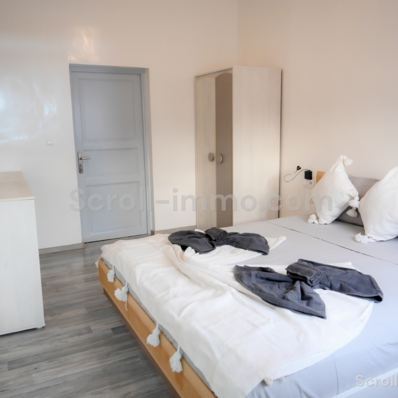 Villa & Lodges de Charme – Piscine, Grand Jardin & Séjours Sur-Mesure