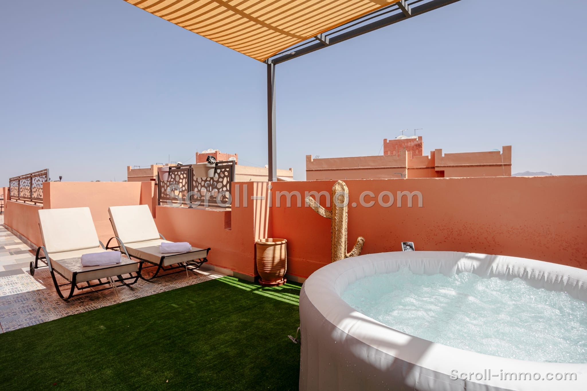 c9cd5074-133a-46f8-b16e-9f2cd6d7a425 Appartement 3 chambres avec jacuzzi