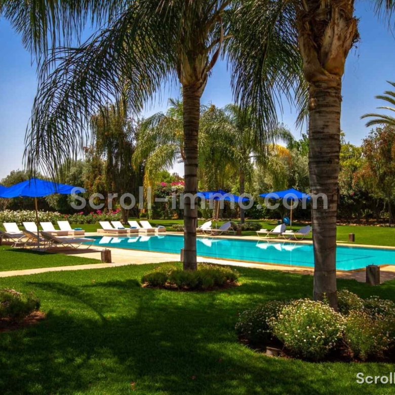 Palace Privé d’Exception – Villa Prestige avec Piscines, Spa & Cinéma