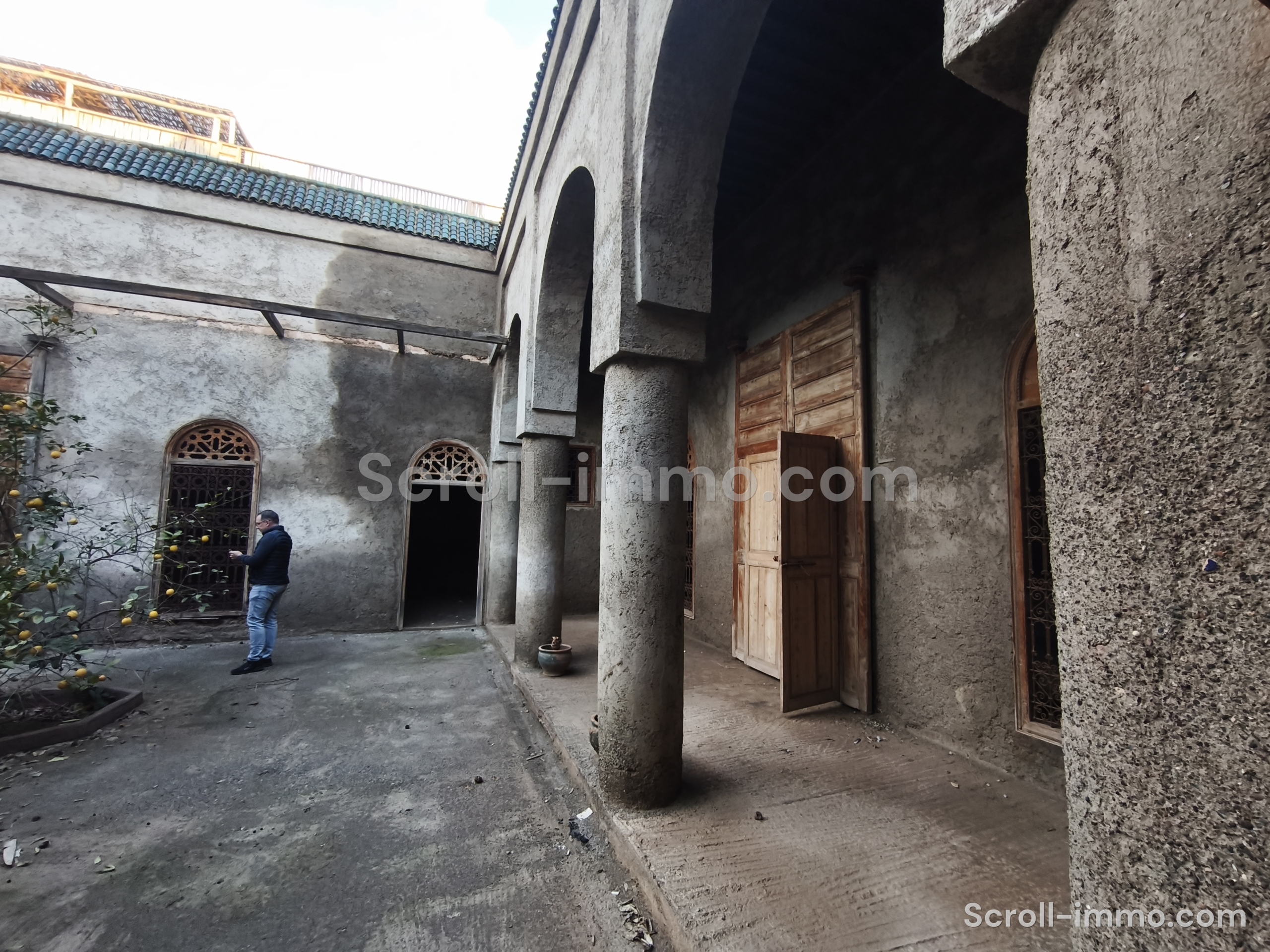 Rare ! Grand riad titré à finir sur 400m2