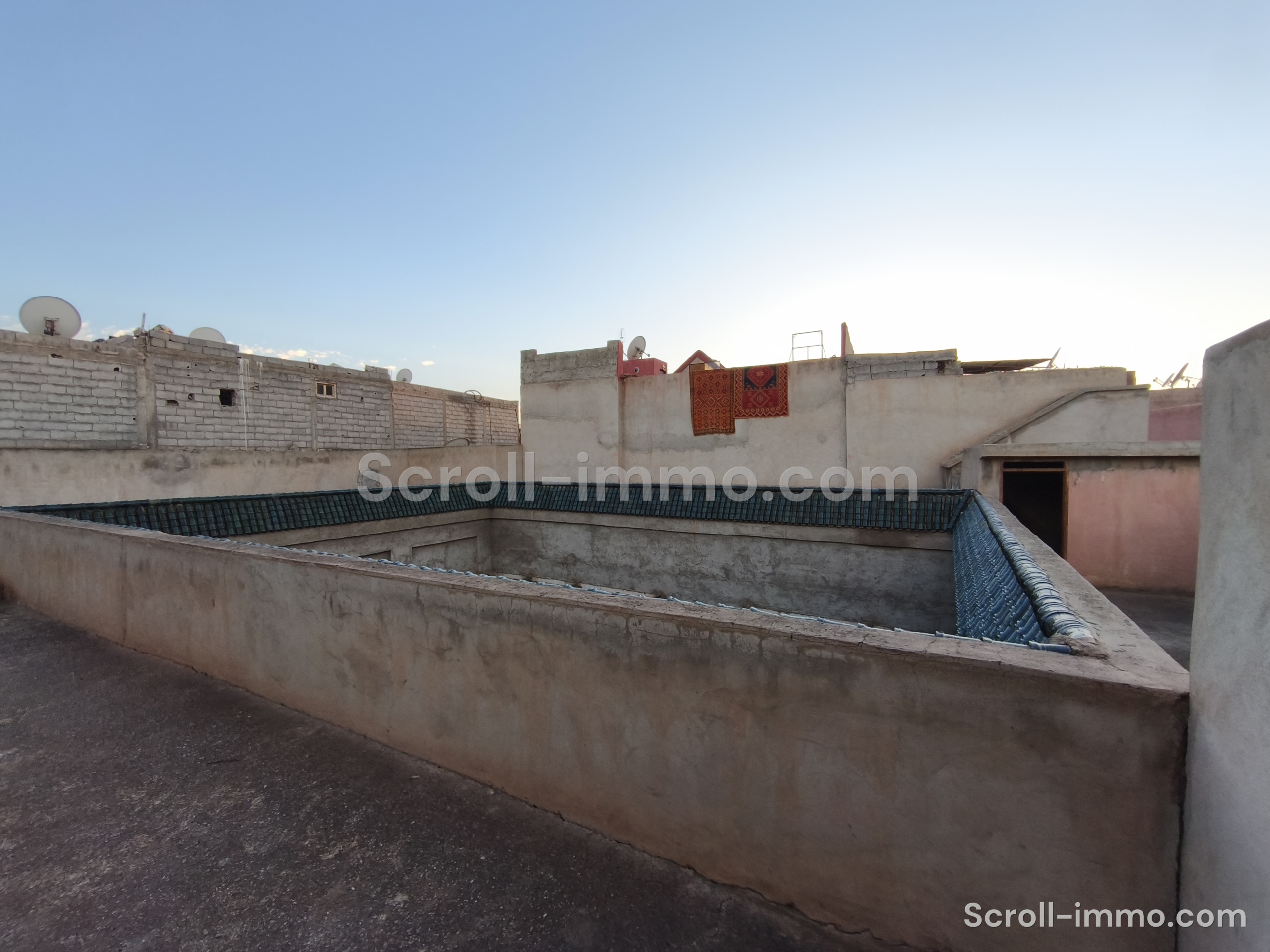 Rare ! Grand riad titré à finir sur 400m2