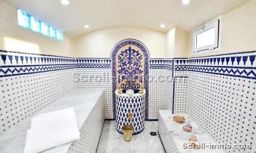 A saisir ! Superbe Riad 6 suites – Kasbah
