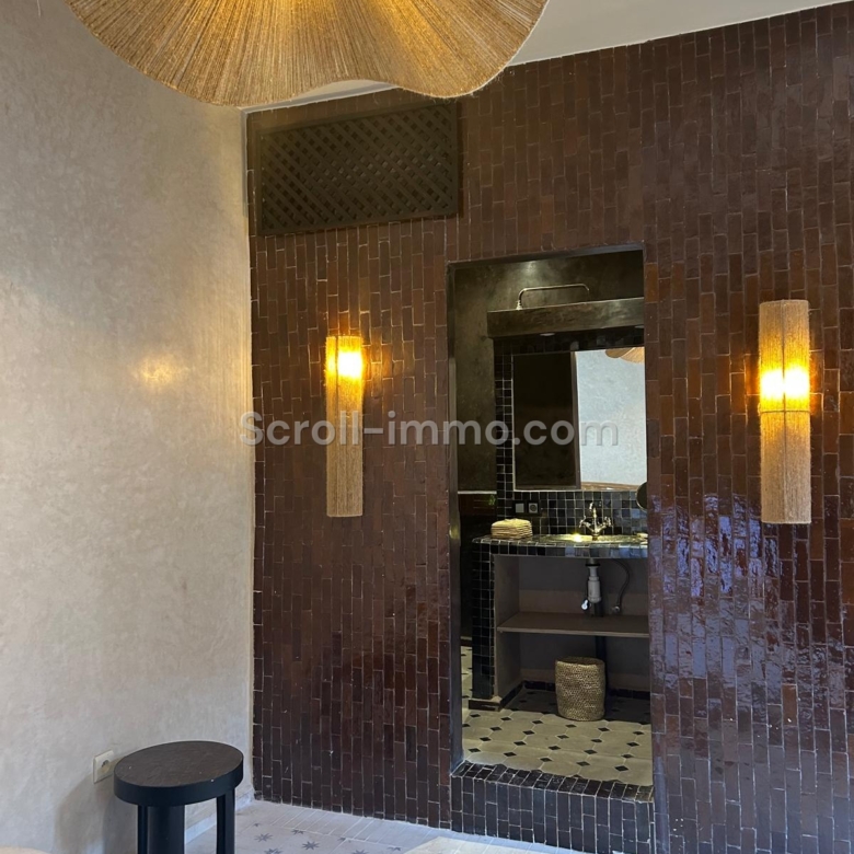 Riad titré de 160 m² au sol – Piscine chauffée – Quartier Laâgza, proche Riad Laarouss
