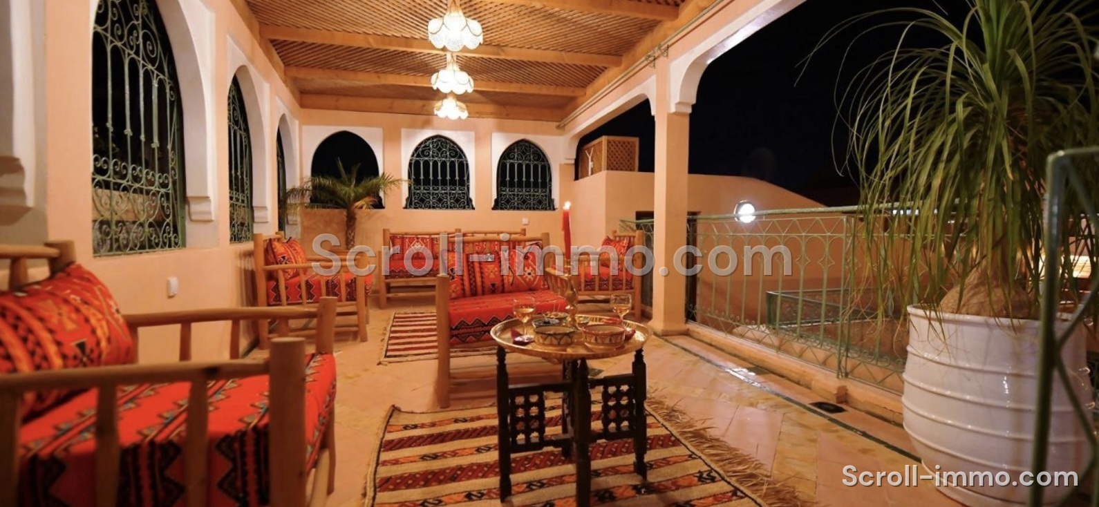 A saisir ! Superbe Riad 6 suites – Kasbah