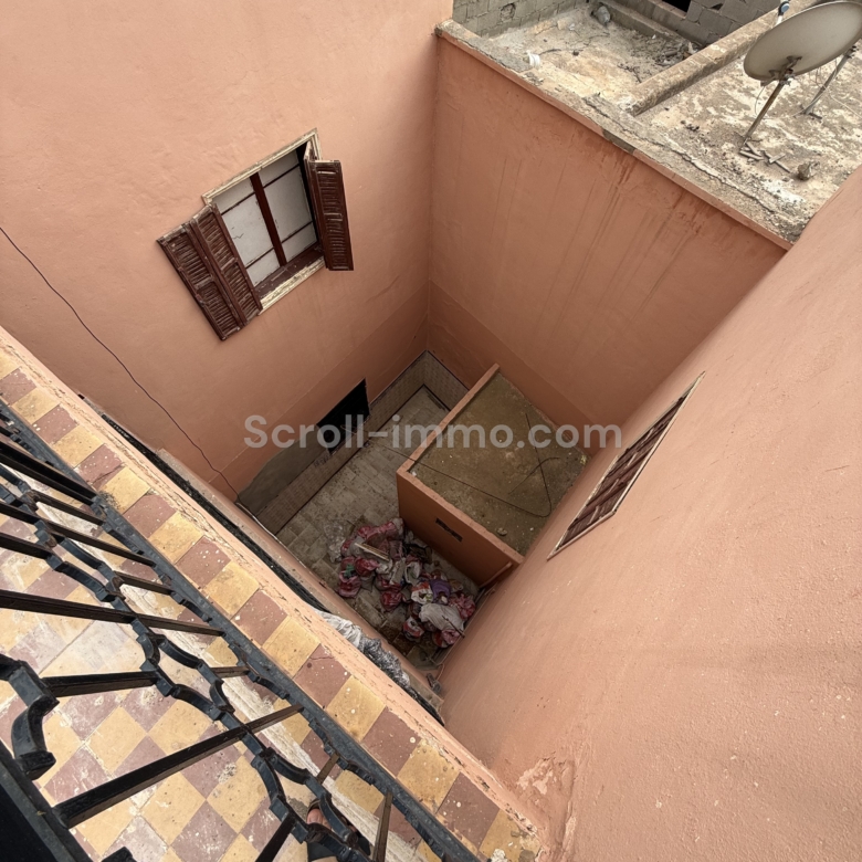 Riad Titré 120M2 – Mosquée Bab Doukalla