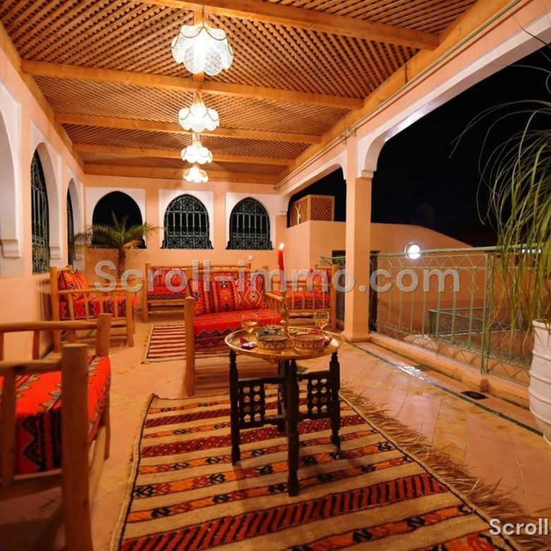 A saisir ! Superbe Riad 6 suites – Kasbah