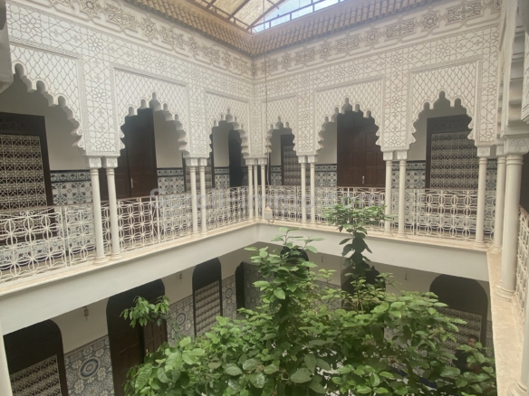 Riad 185m² 5ch en cours de titrage à rénover avec petit hamam à Riad Zitoun