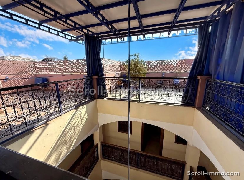 51d2cc53-c80e-4bae-ba1b-4d7f5d5b1312-IMG_8726 Riad 123m² Titré 5ch à rénover – Quartier Sidi Mimoun