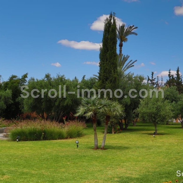 Villa contemporain – 380m² à Route d&rsquo;Ourika