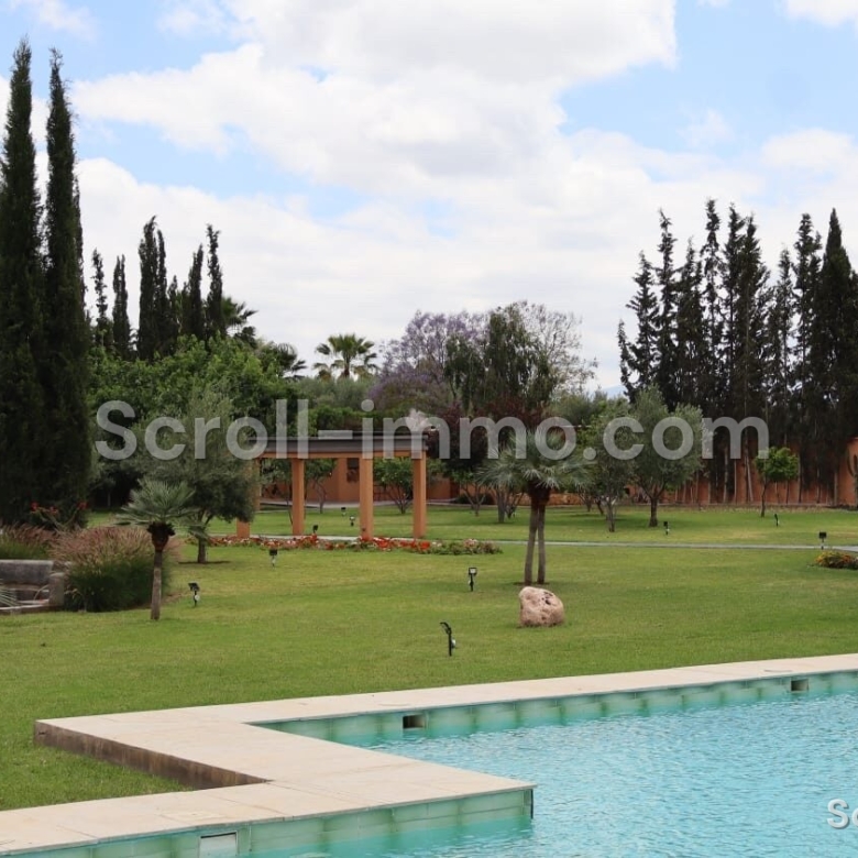 Villa contemporain – 380m² à Route d&rsquo;Ourika