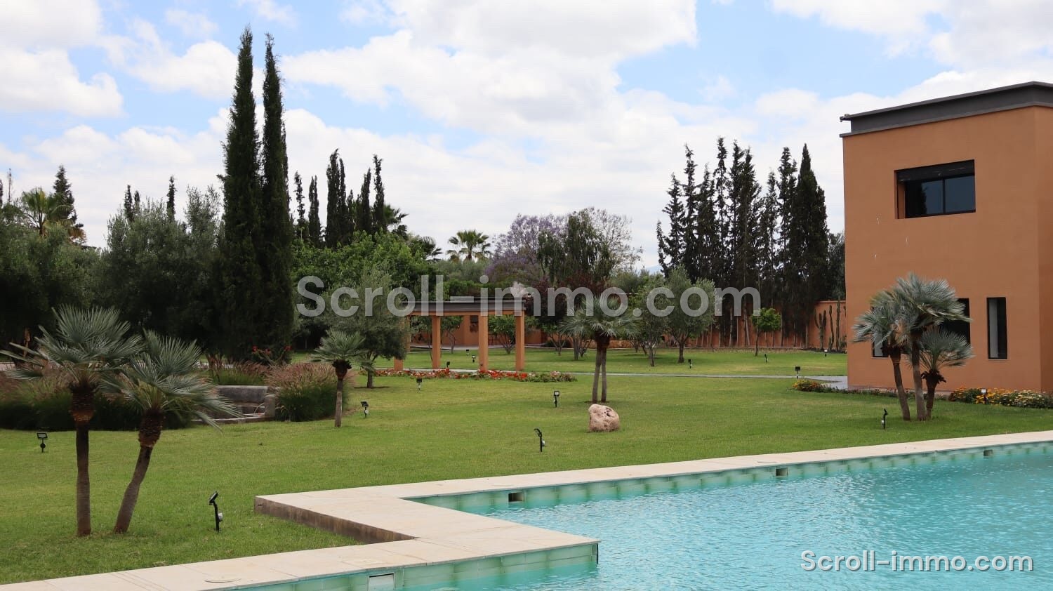 Villa contemporain – 380m² à Route d&rsquo;Ourika