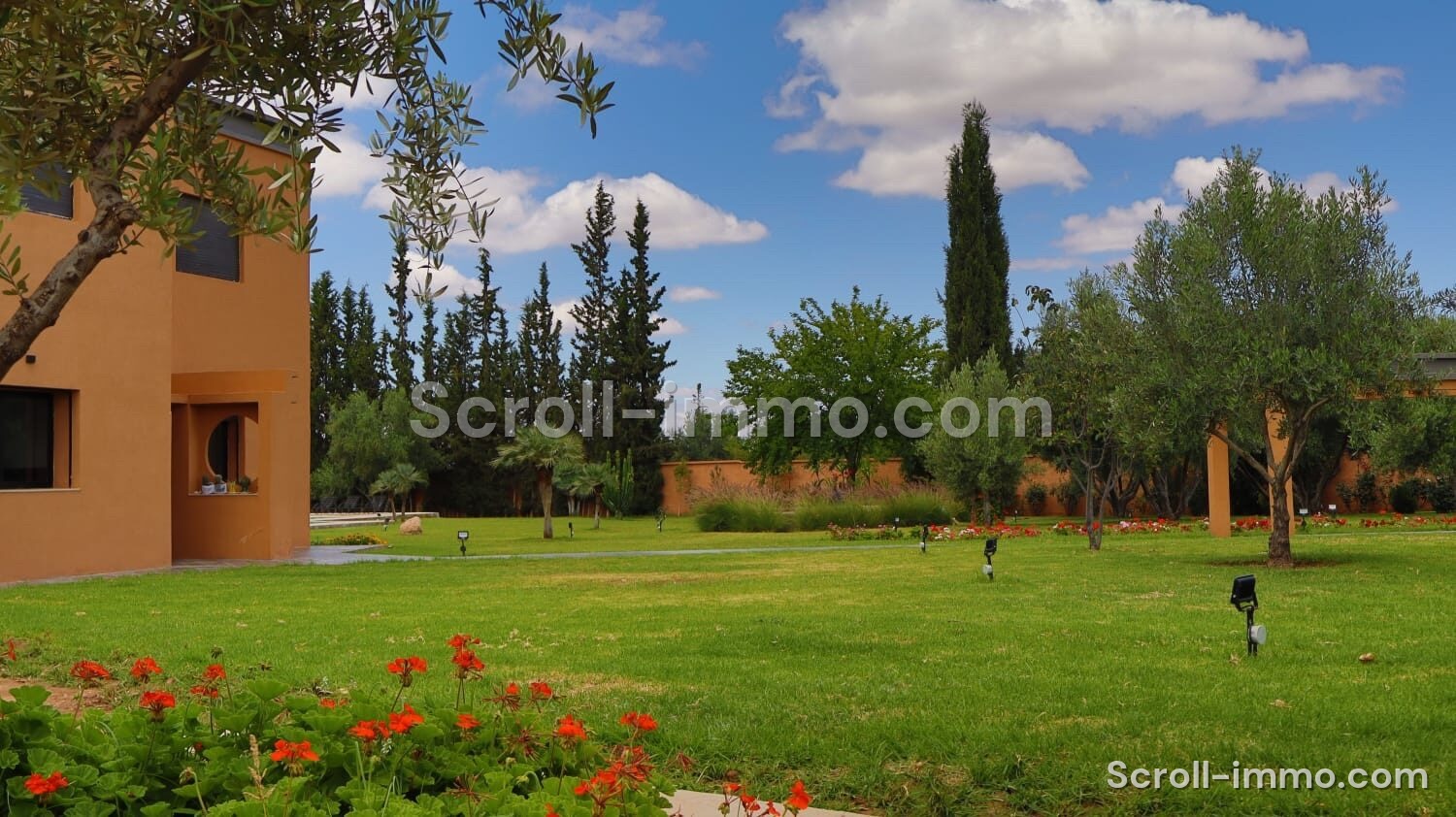 Villa contemporain – 380m² à Route d&rsquo;Ourika