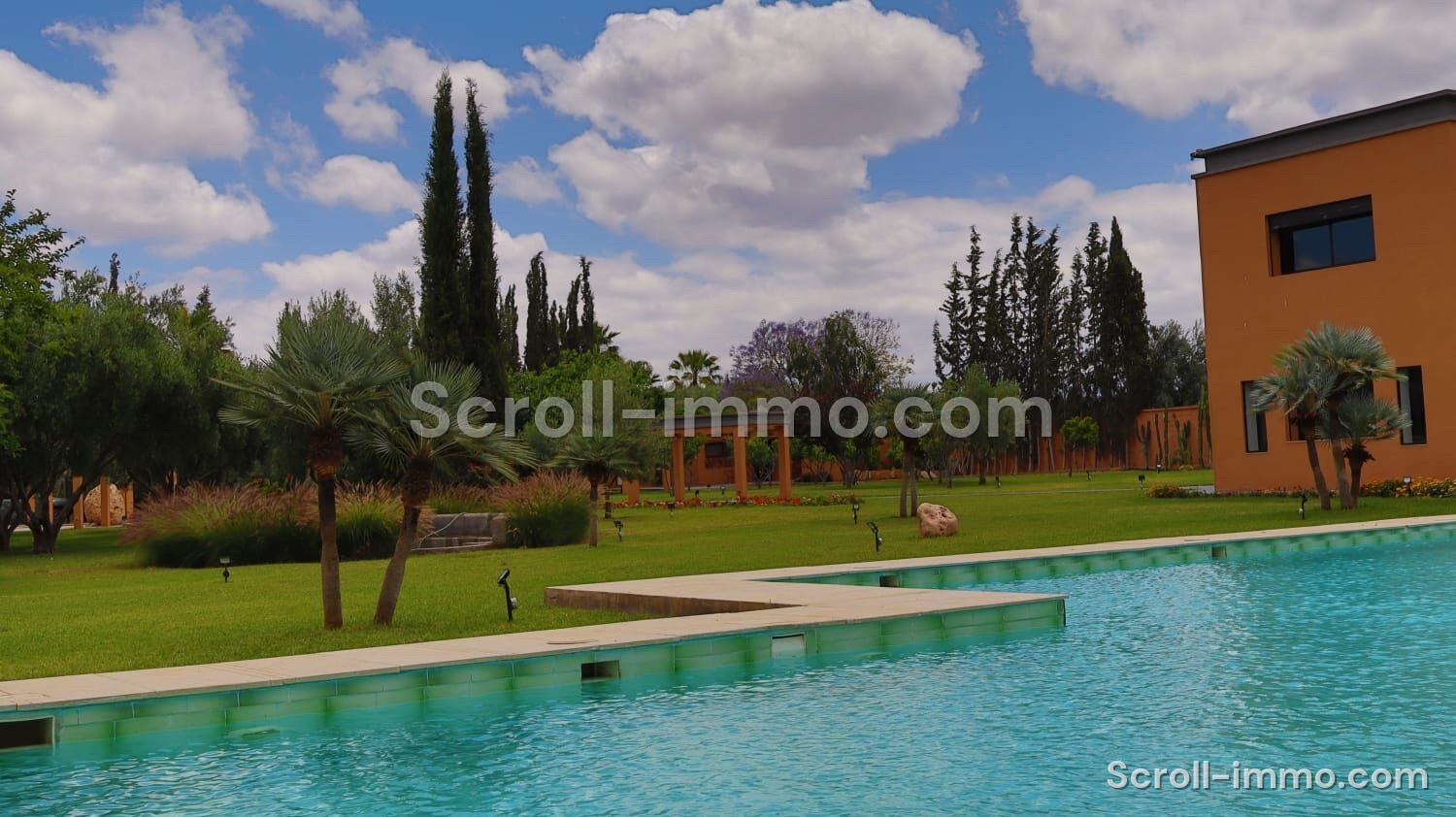 Villa contemporain – 380m² à Route d&rsquo;Ourika