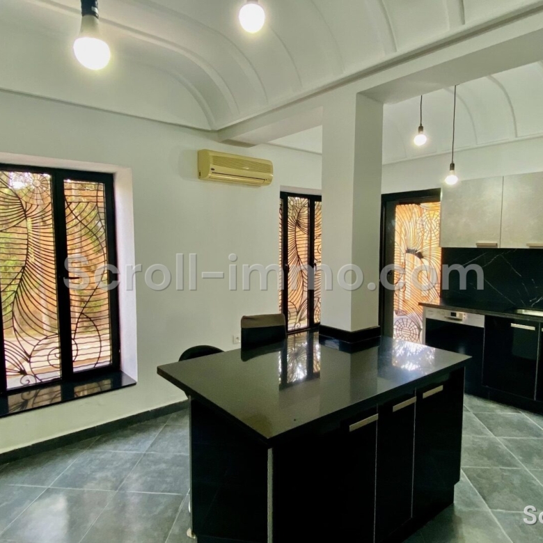 Villa contemporain – 380m² à Route d&rsquo;Ourika