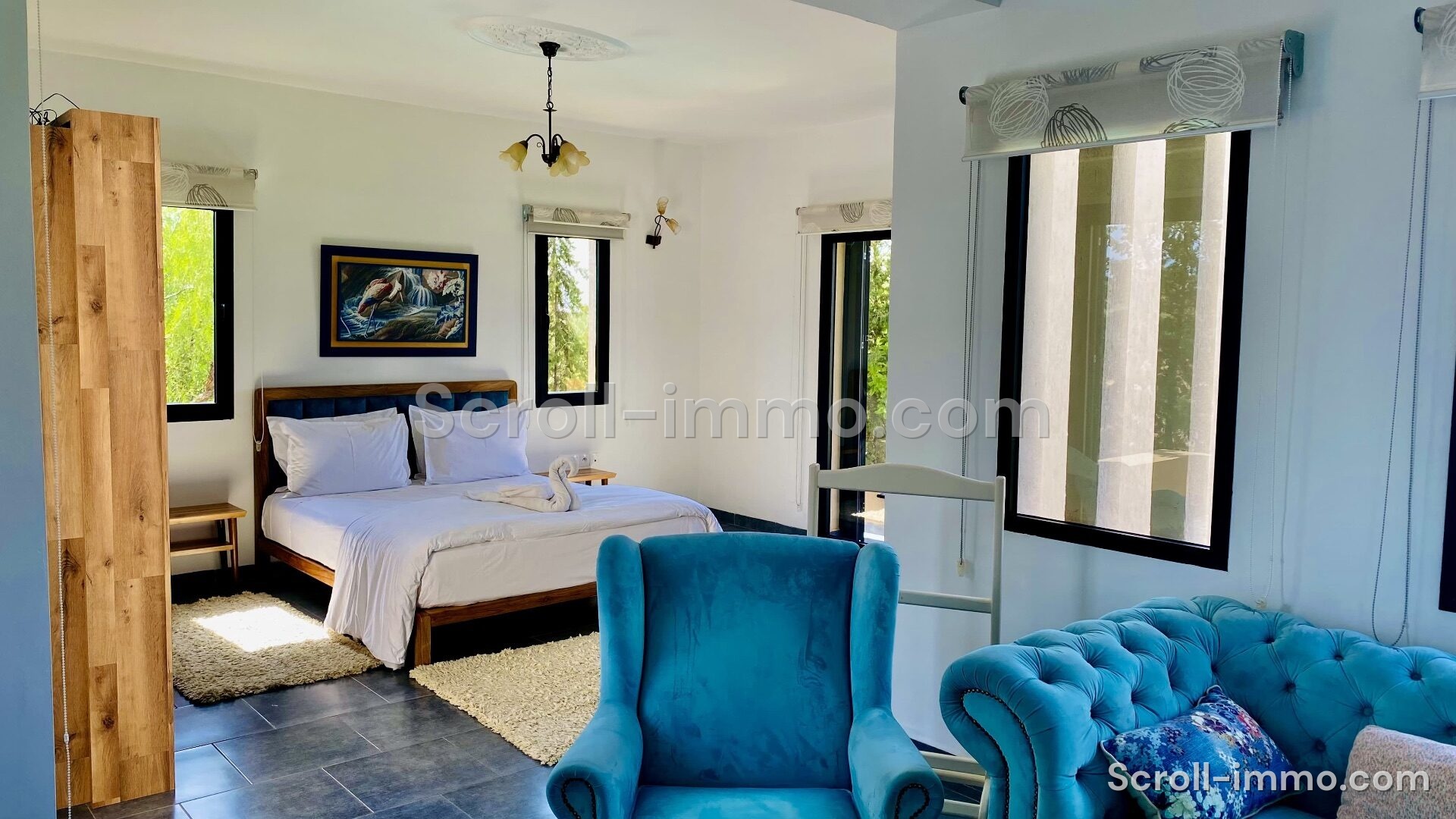 Villa contemporain – 380m² à Route d&rsquo;Ourika