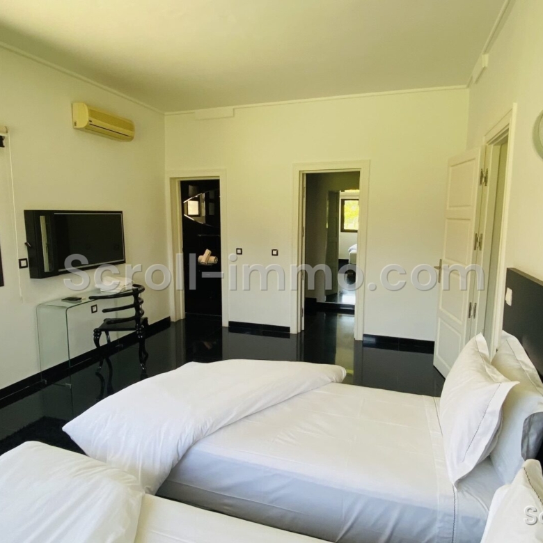 Villa contemporain – 380m² à Route d&rsquo;Ourika