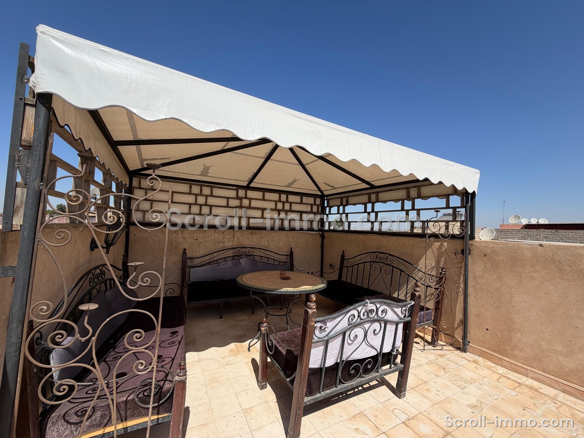 Riad en activité – 200m² à Berrima