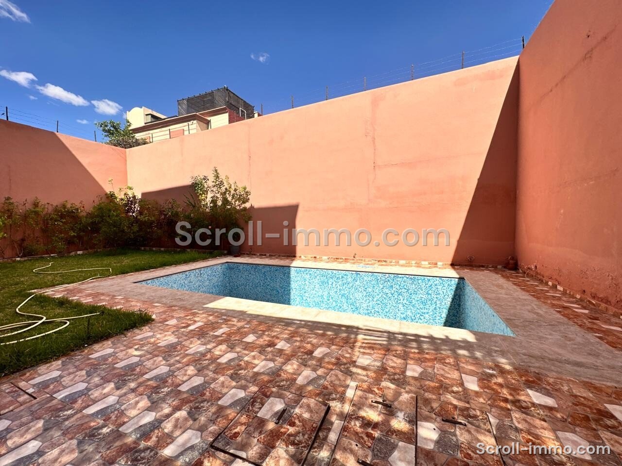 Villa contemporaine – 405m² à Targa