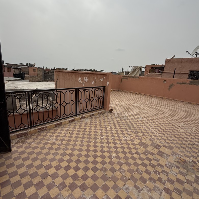 Riad Titré 120M2 – Mosquée Bab Doukalla