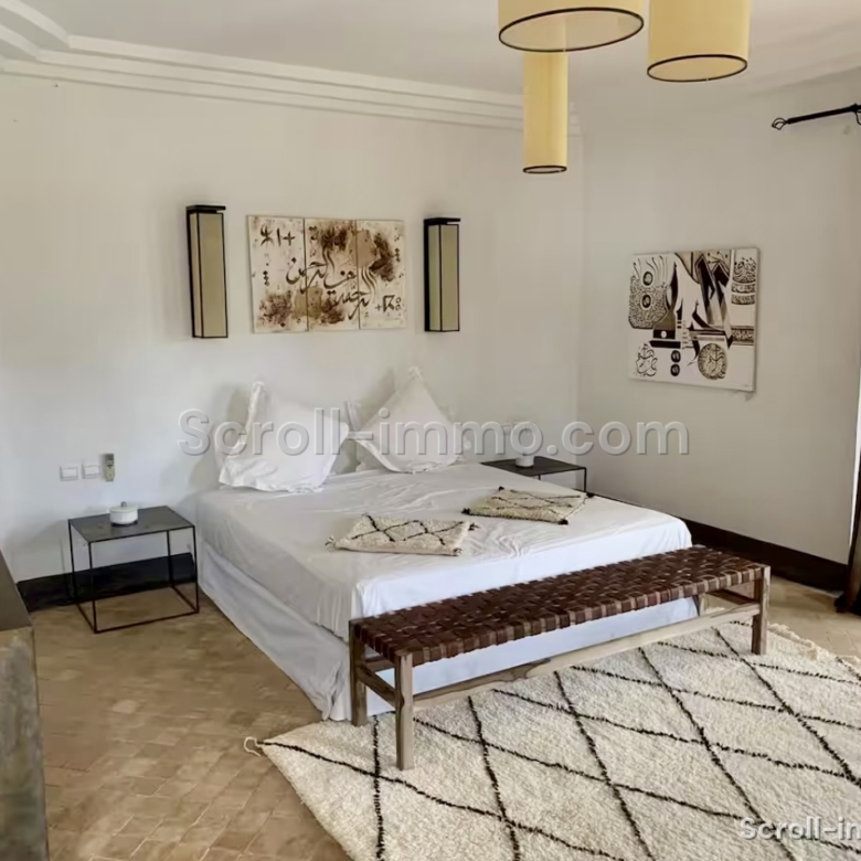 Très beau domaine de 12000 m2, villa 4 suites