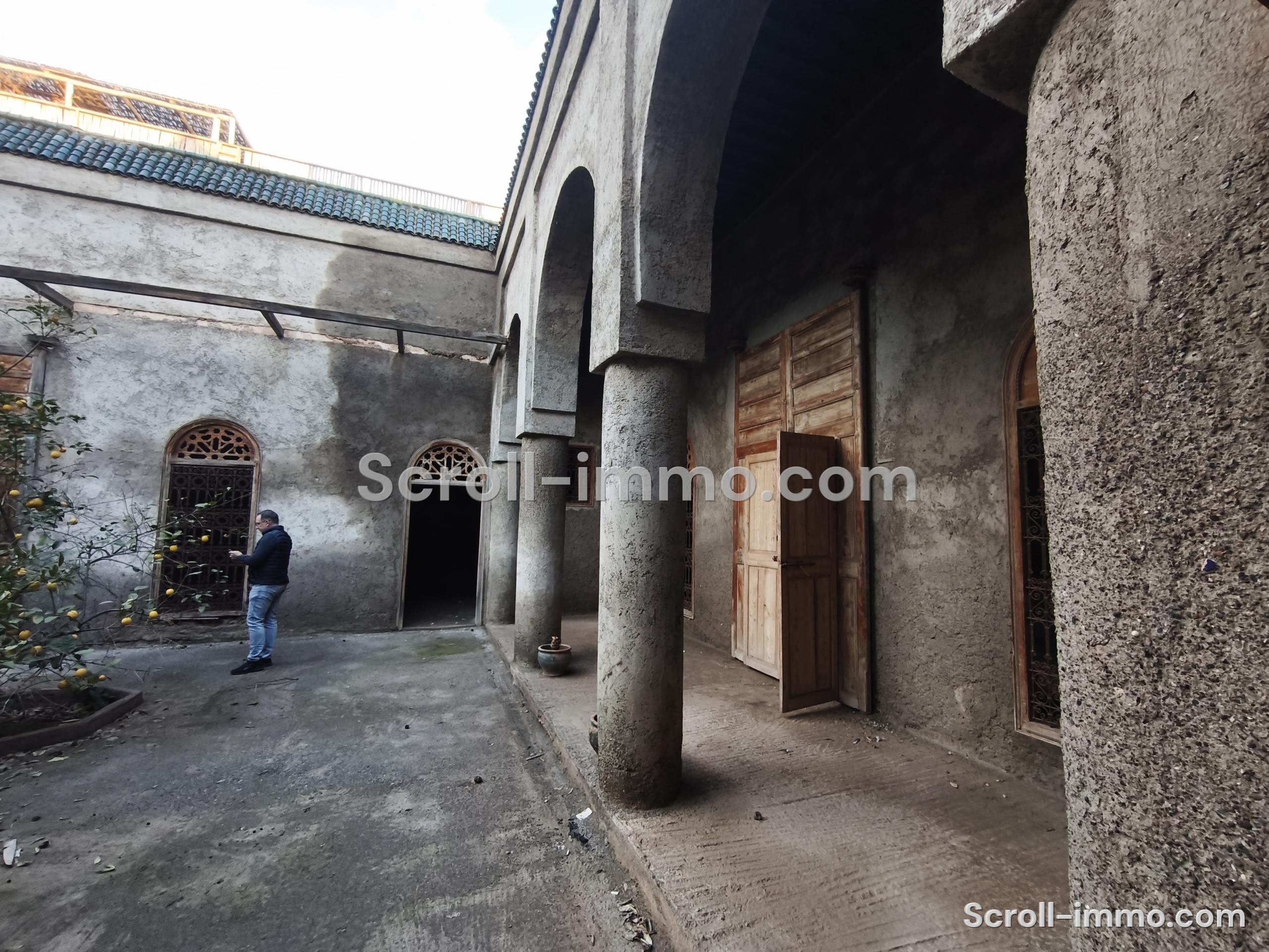 Rare ! Grand riad titré à finir sur 400m2