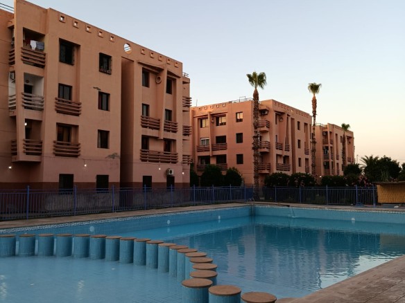 Appartement 72m2, 2 chambres, résidence sécurisé, Piscine, Route de Fez