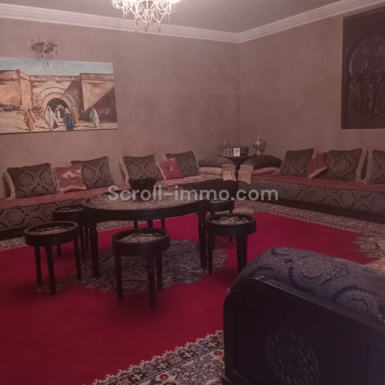 Villa route fez 550m2 Urgent