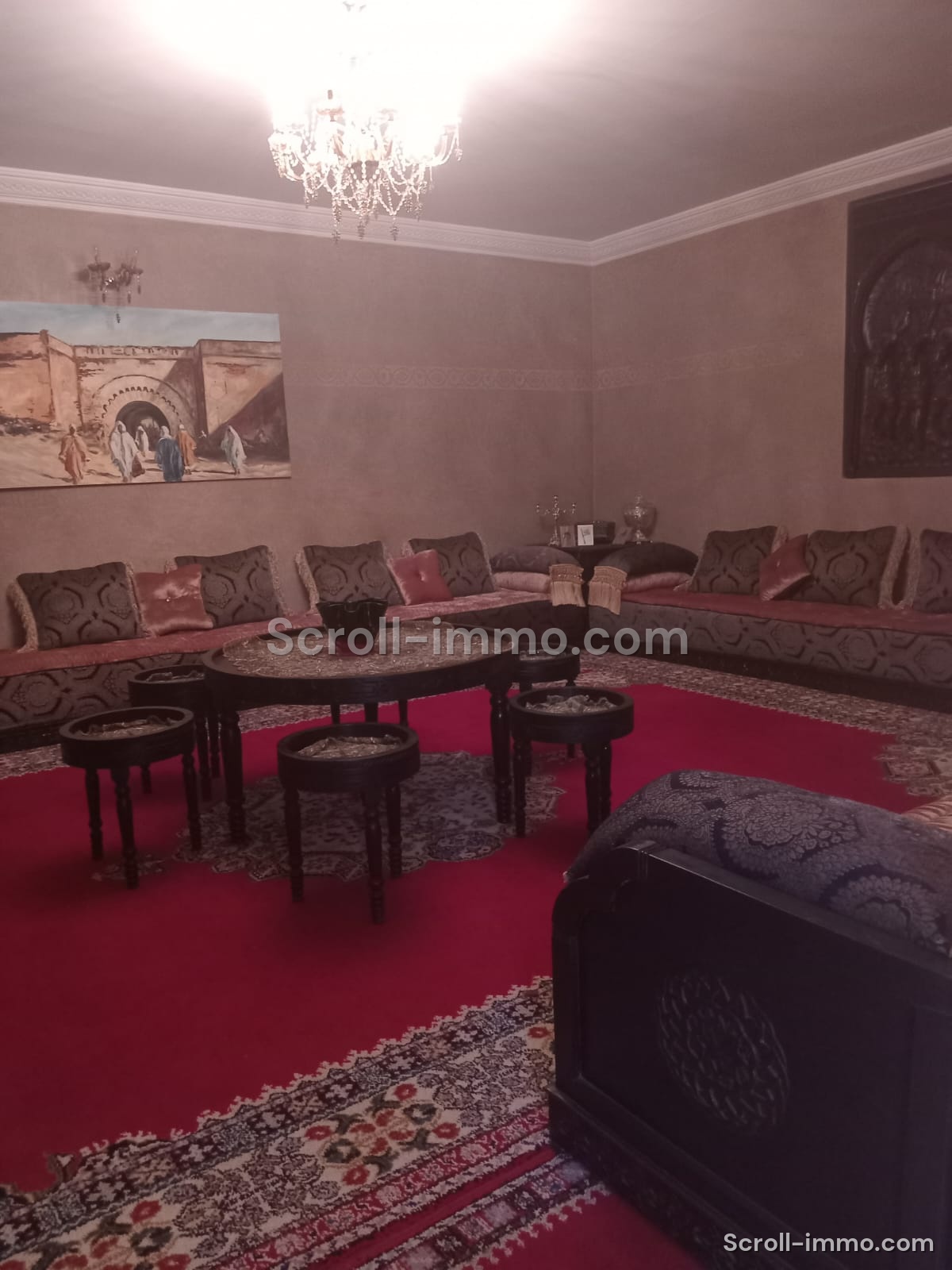Villa route fez 550m2 Urgent
