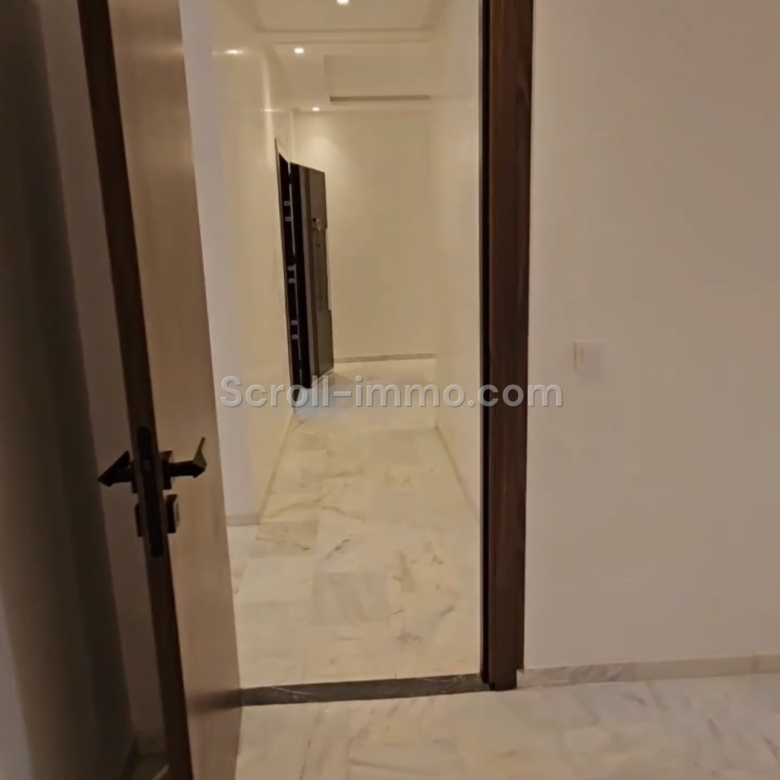 Appartement 84m² – 2 chambres – Quartier Bouaakaz