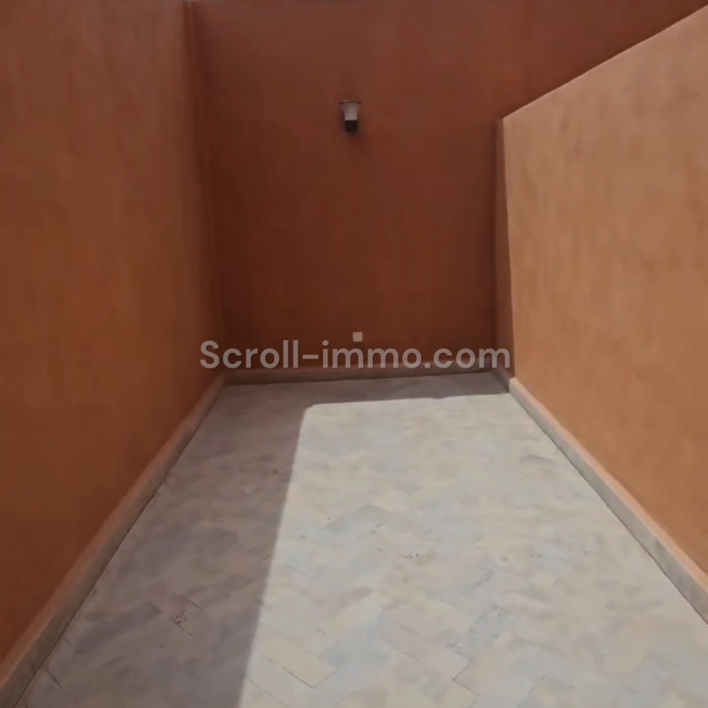 Appartement 84m² – 2 chambres – Quartier Bouaakaz