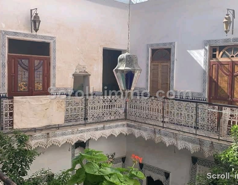 Riad Titré 278 M2  à Mellah à côté de Palais La Bahia