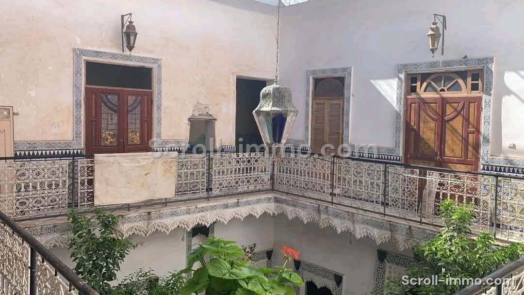 Riad Titré 278 M2  à Mellah à côté de Palais La Bahia