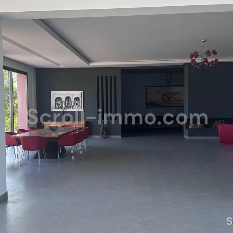 Villa contemporaine 1 Hectare Route du Barrage – 5 Suites