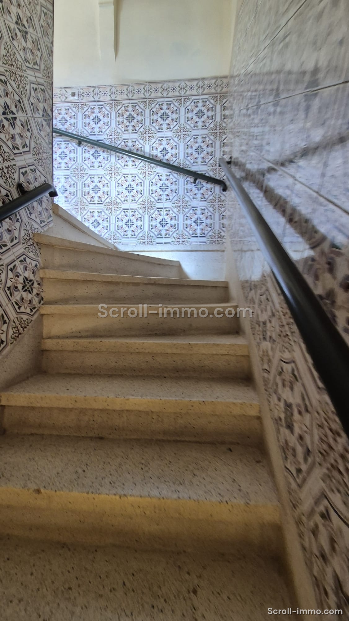 Villa beldi mitoyenne titrée, à rénover, idéal investisseur/ 300m2
