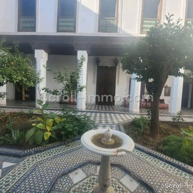 Riad 670m² 20ch Melkia à rénover – Quartier Riad Zitoun