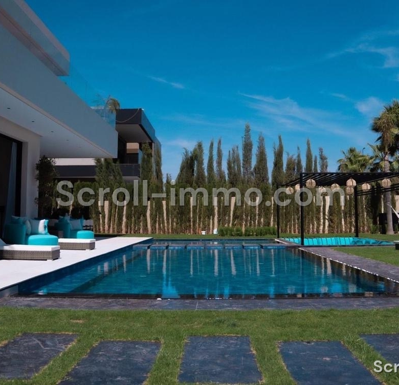 Splendide Villa 6 chambres titré avec VNA