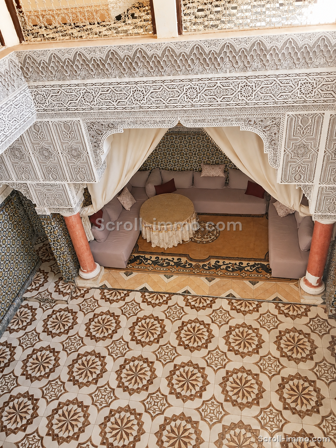 Grand Riad 256 m² Réquisition en cours – Bab Khemis