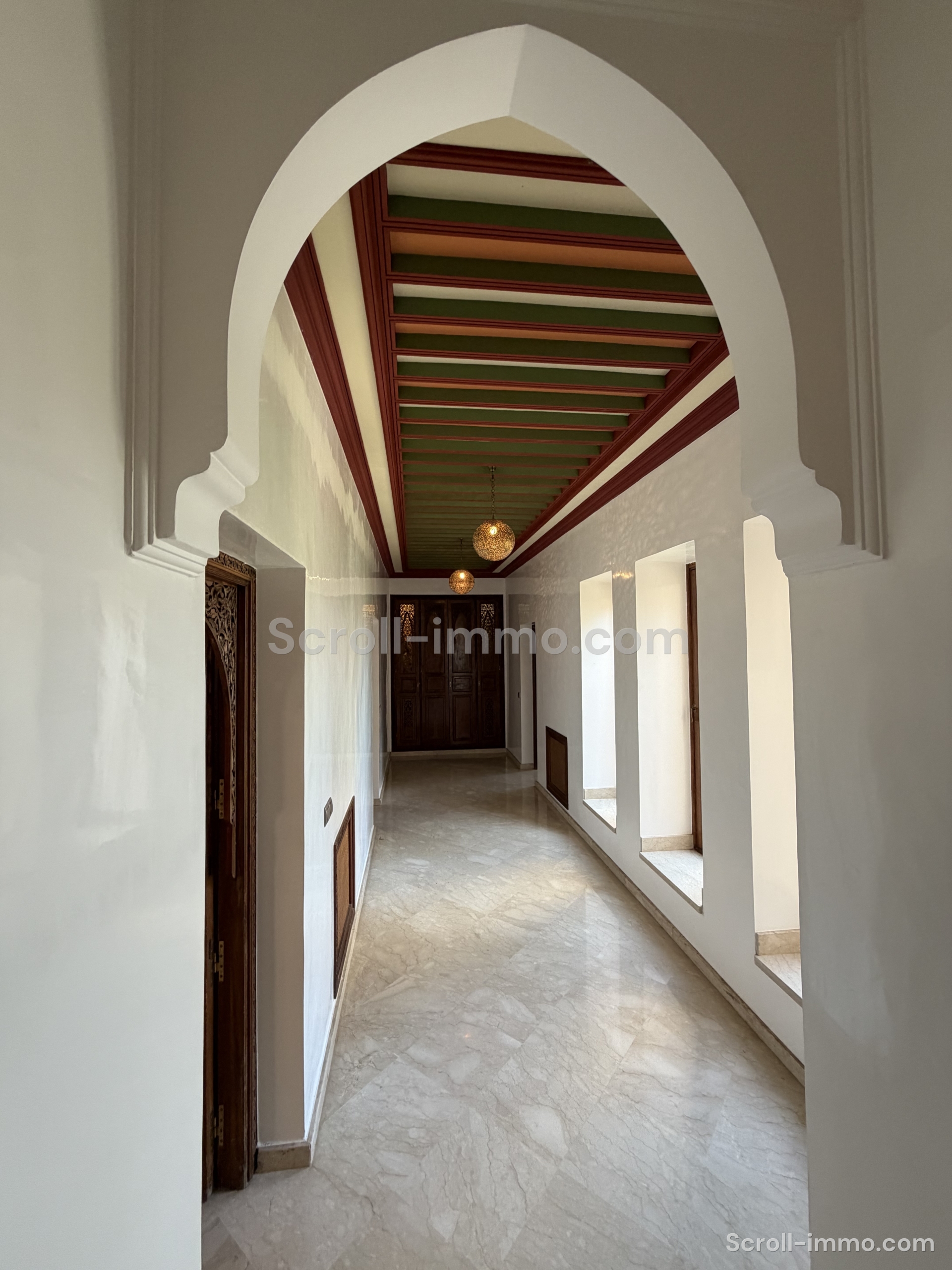Villa 700m2 sur Parcelle de 2100m2 – Palmeraie