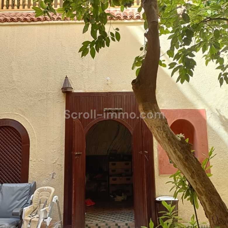 Riad 269m² Titré 13 suites – Quartier Kennaria
