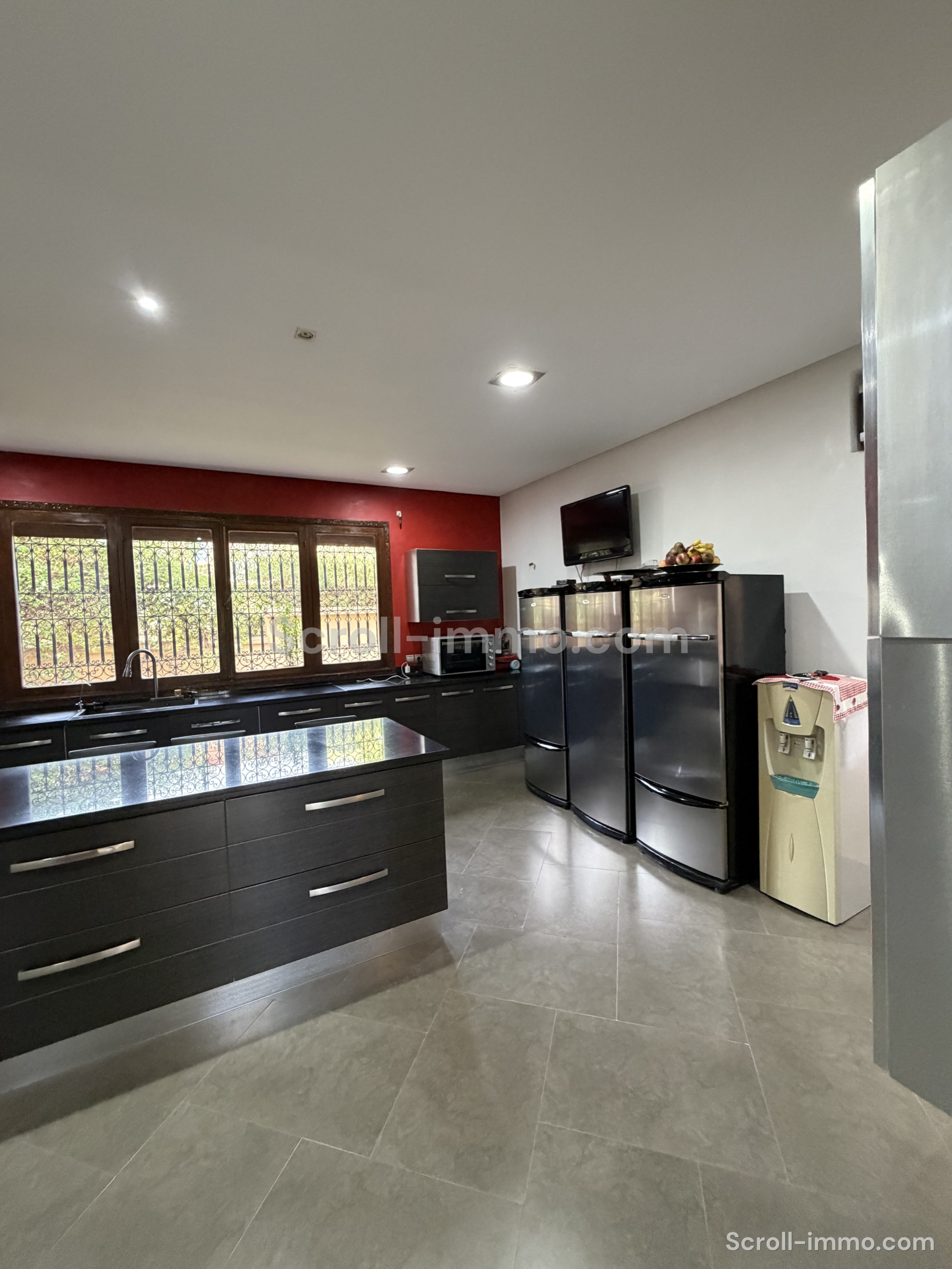 Villa 700m2 sur Parcelle de 2100m2 – Palmeraie