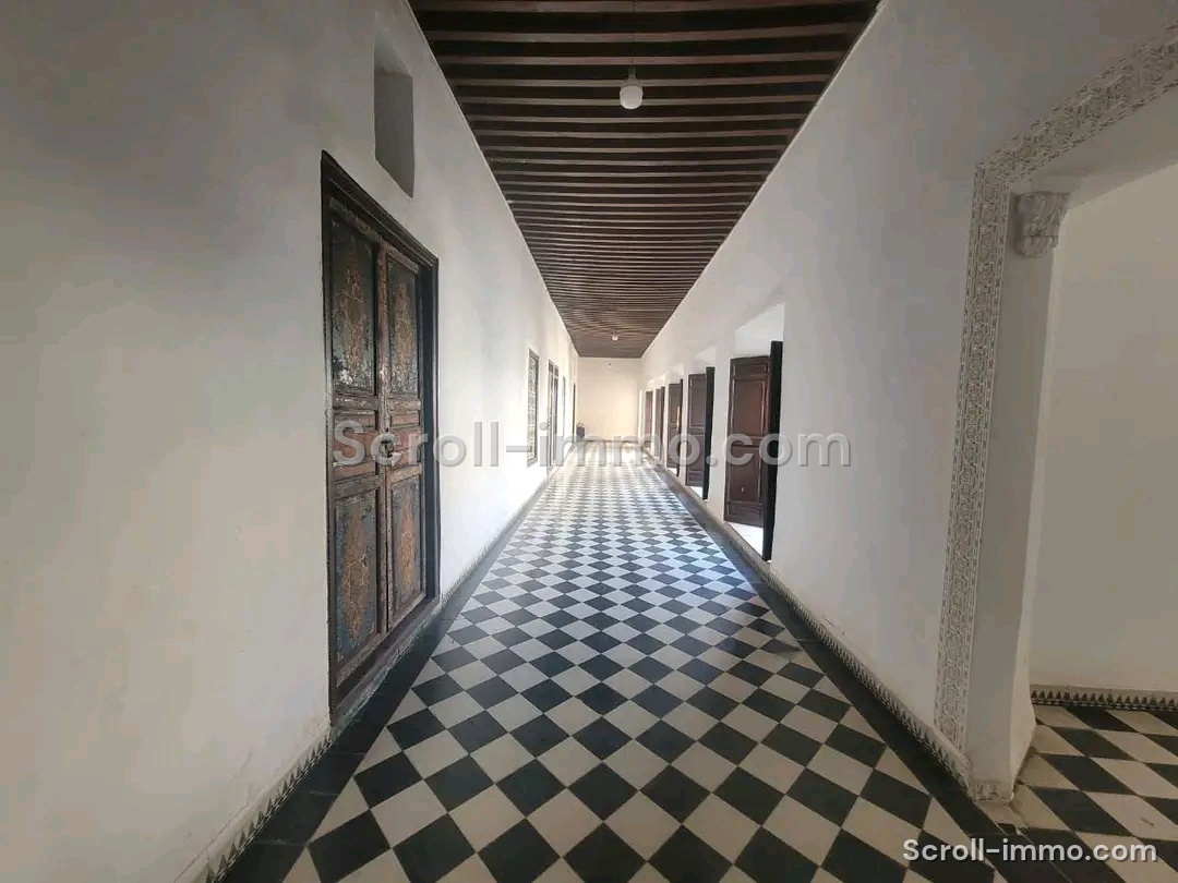 Riad 670m² 20ch Melkia à rénover – Quartier Riad Zitoun