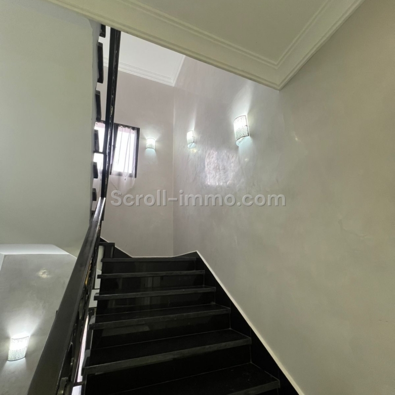 Villa à Vendre Km 18 Route d’ourika – 5 Suites