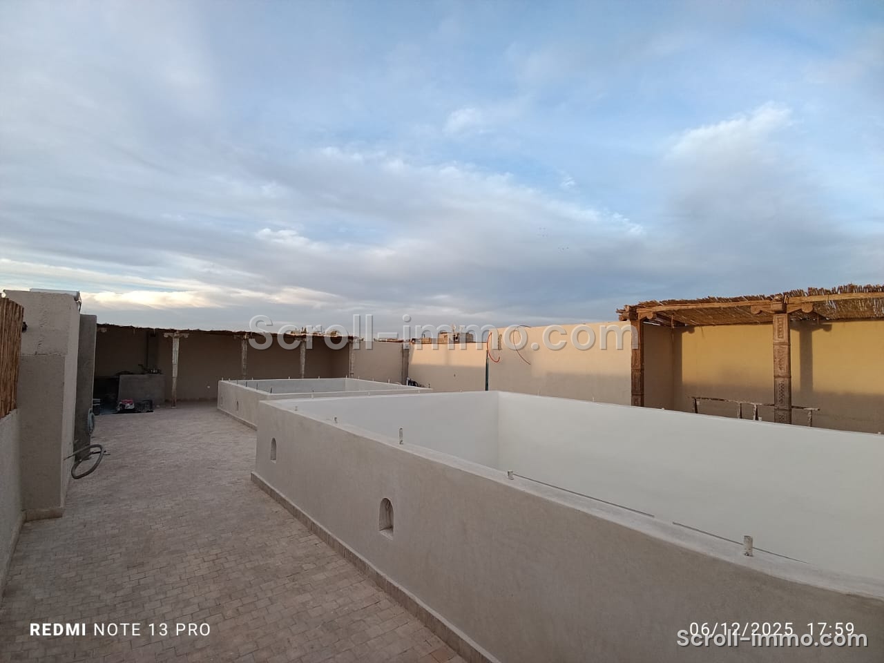 Riad 230m2 fini, titré à Zaouia