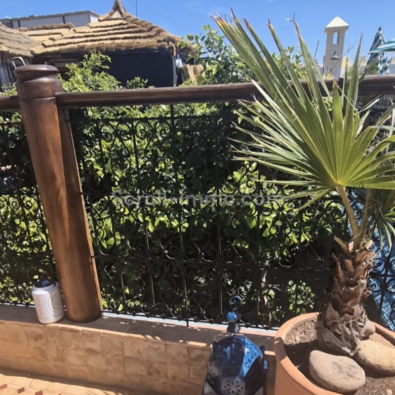 Très beau Riad avec autorisation – Riad Laarouss